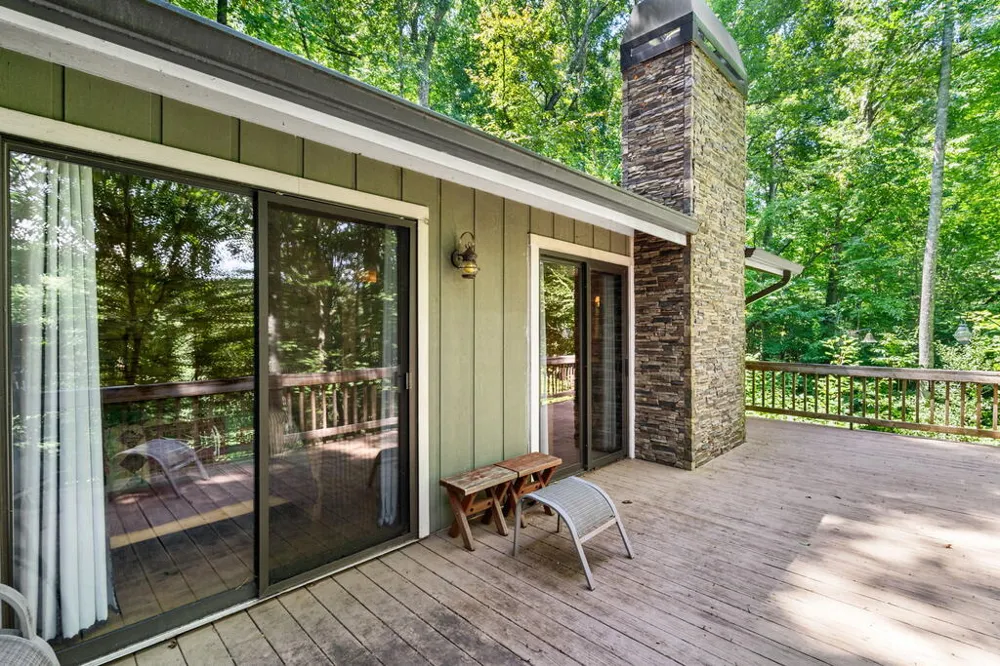 231 Dogwood Circle Hayesville, NC 28904
