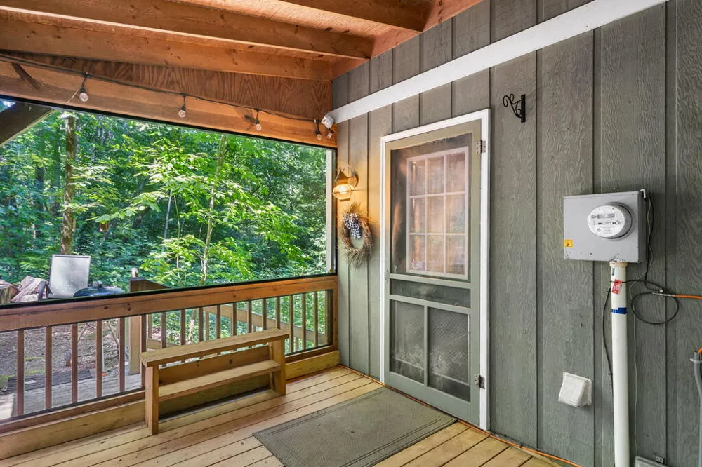 231 Dogwood Circle Hayesville, NC 28904
