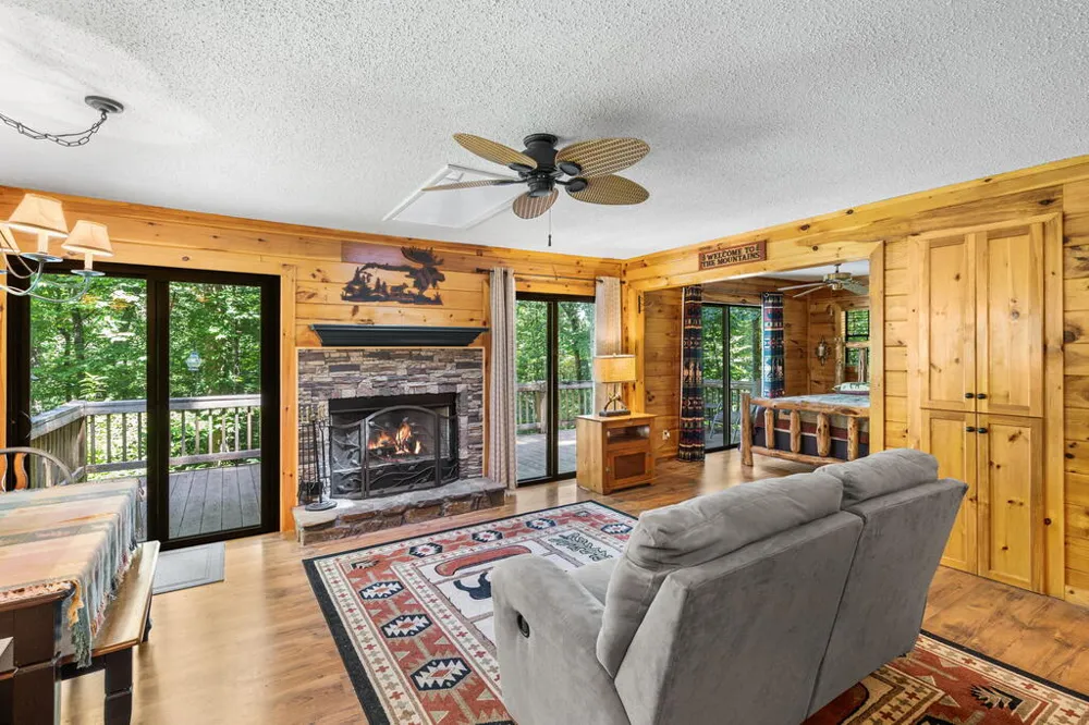 231 Dogwood Circle Hayesville, NC 28904