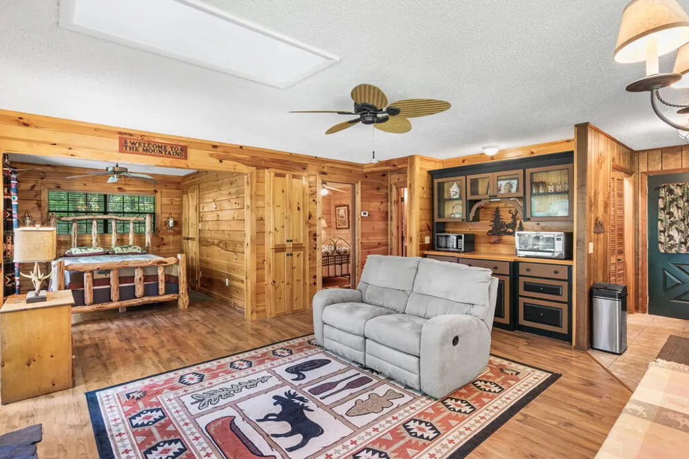 231 Dogwood Circle Hayesville, NC 28904