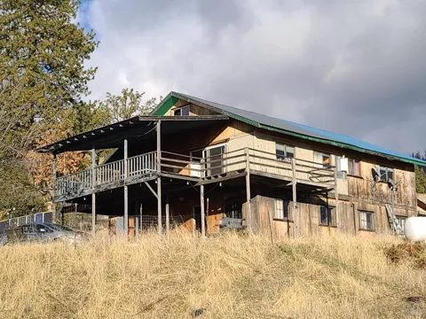 36700 Mendocino Pass Road