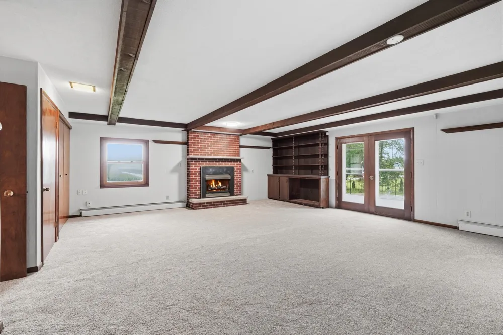 4765 W 950 Lake Village, IN 46349