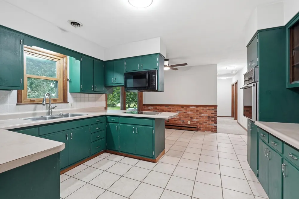4765 W 950 Lake Village, IN 46349