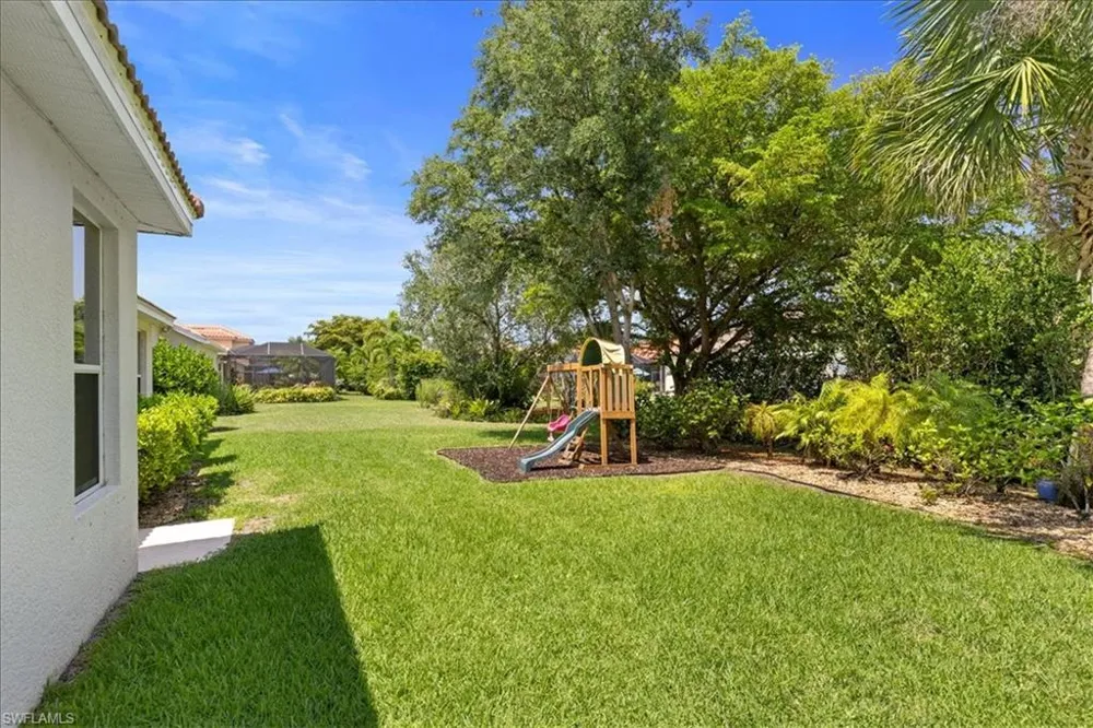 9717 Blue Stone Circle Fort Myers, FL 33913
