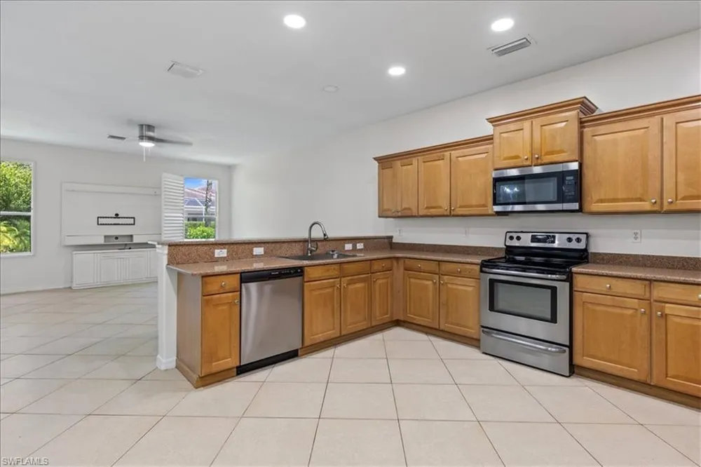 9717 Blue Stone Circle Fort Myers, FL 33913