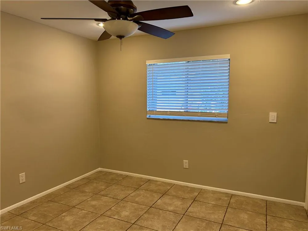 717 SE 10th Avenue Cape Coral, FL 33990