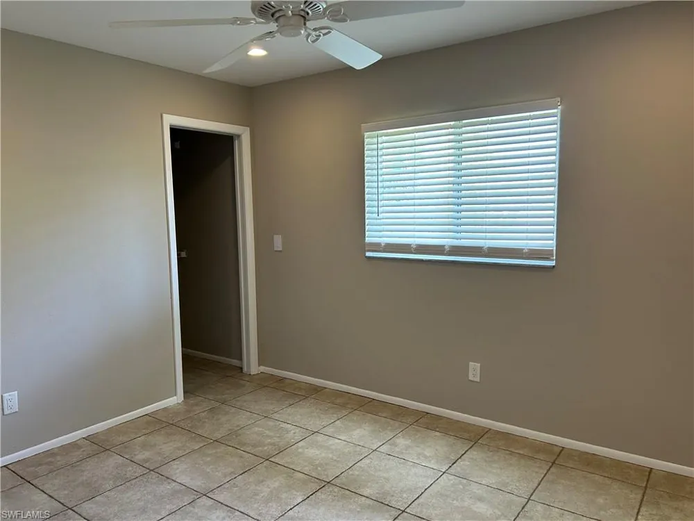 717 SE 10th Avenue Cape Coral, FL 33990