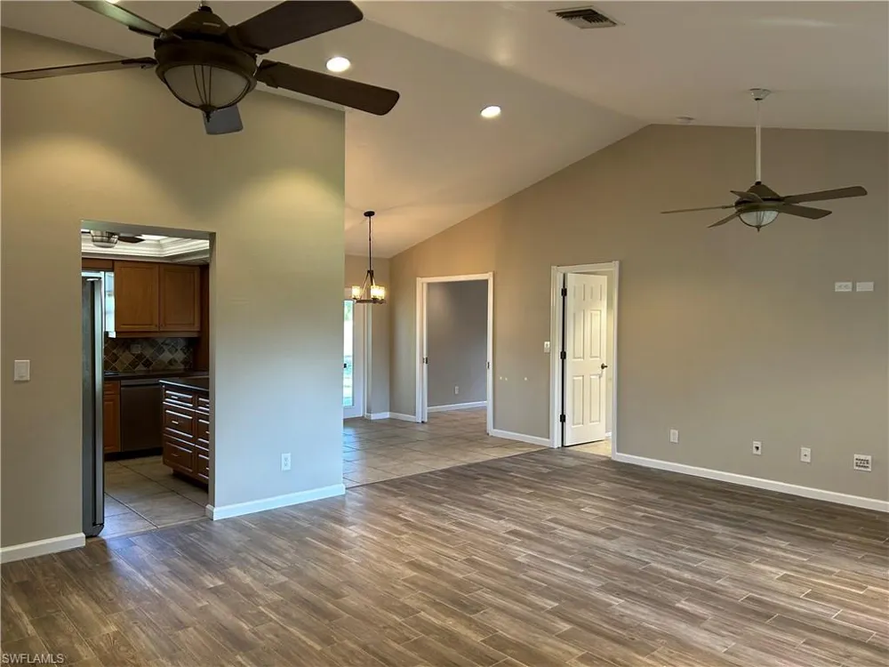 717 SE 10th Avenue Cape Coral, FL 33990