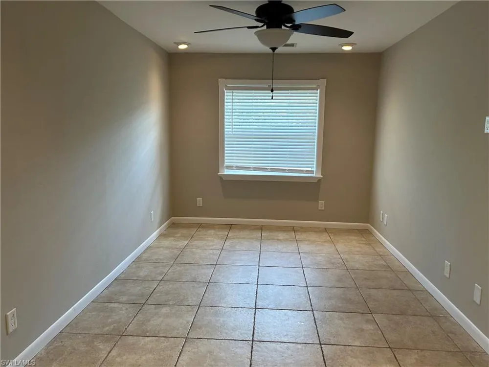 717 SE 10th Avenue Cape Coral, FL 33990