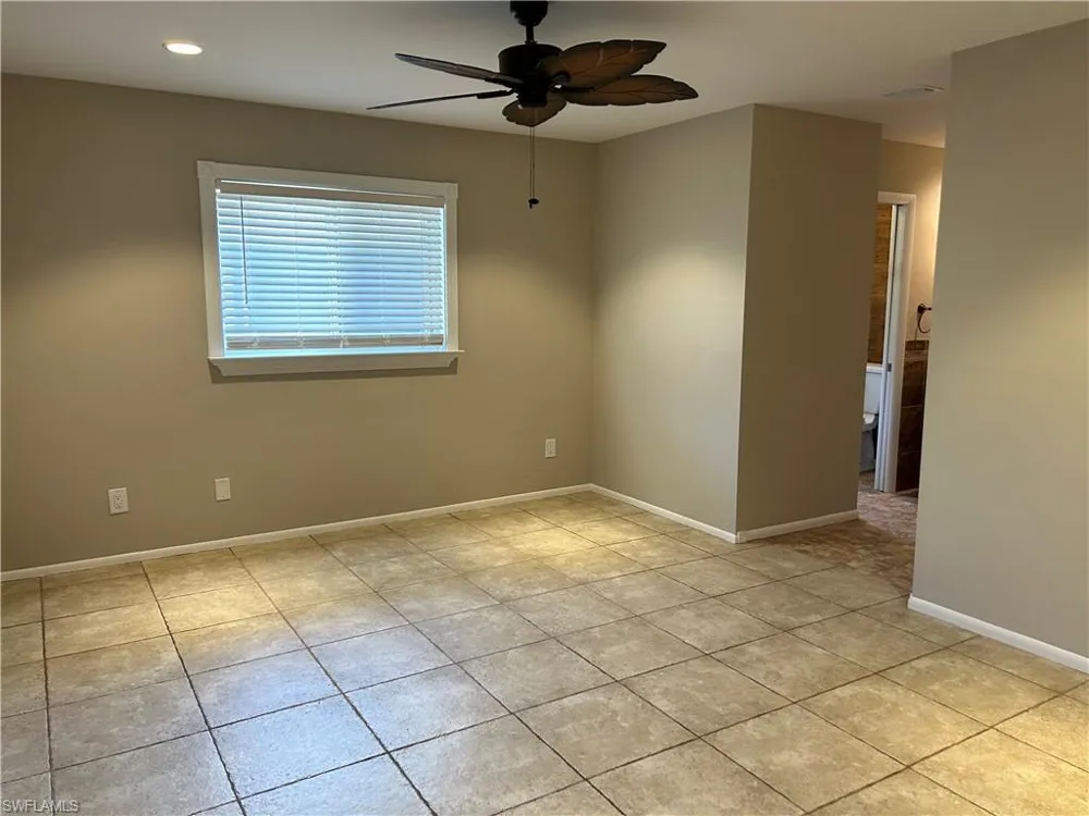 717 SE 10th Avenue Cape Coral, FL 33990