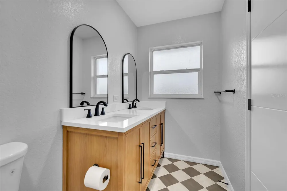 2769 WISTERIA PLACE Sarasota, FL 34239