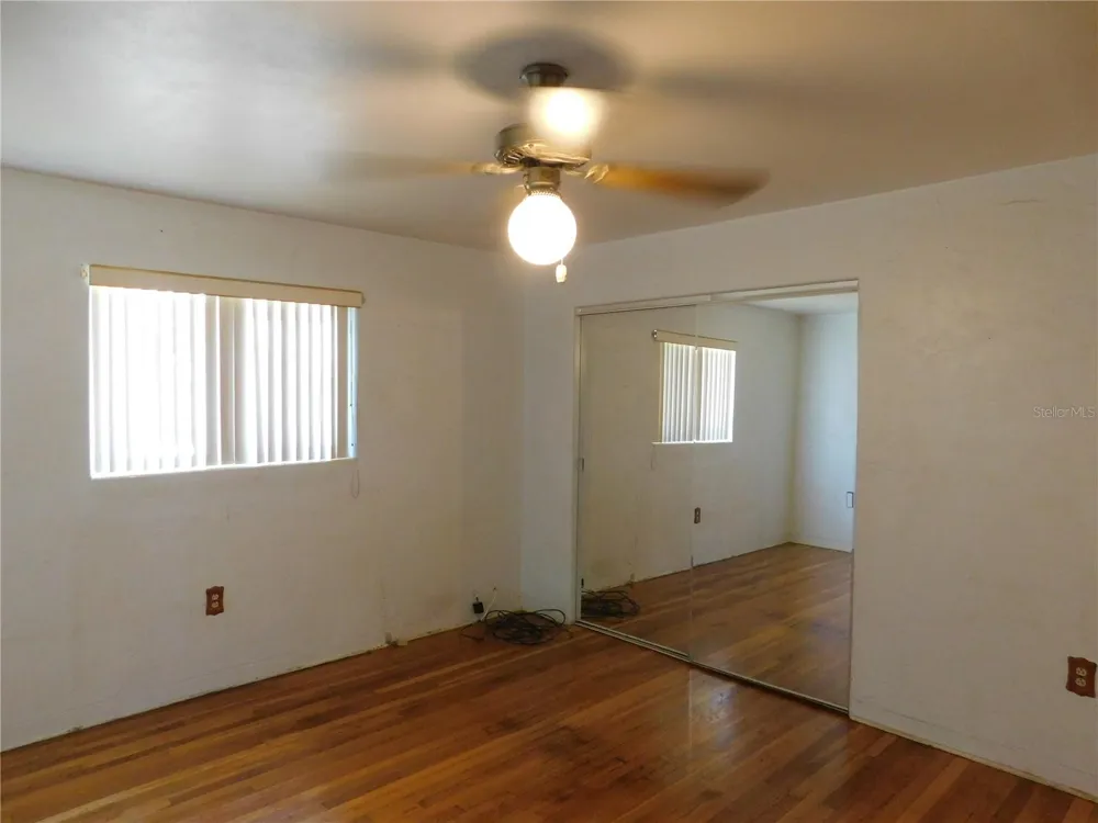 5430 2ND AVENUE St Petersburg, FL 33710