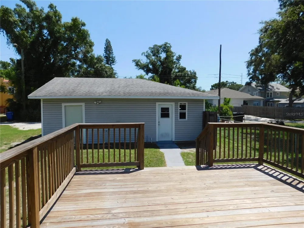 5430 2ND AVENUE St Petersburg, FL 33710