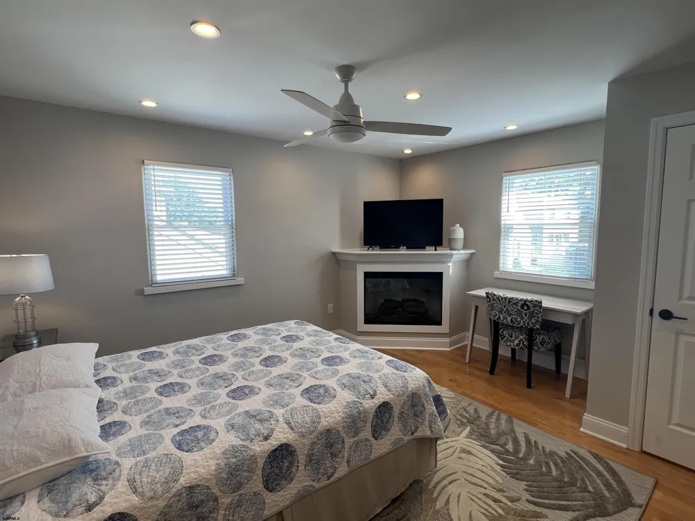 114 N Argyle Ave Margate, NJ 08402