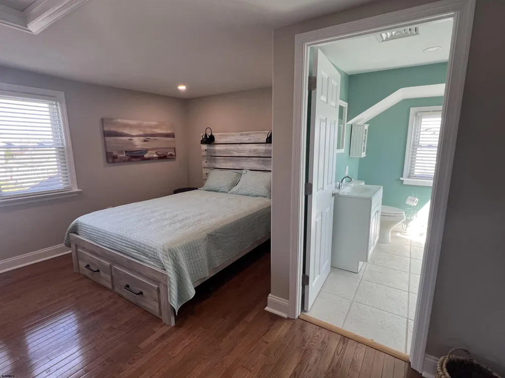 114 N Argyle Ave Margate, NJ 08402