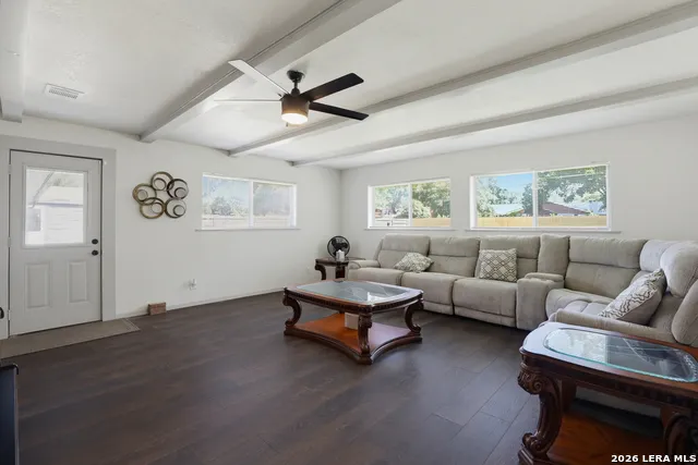 513 WINFIELD BLVD Windcrest, TX 78239