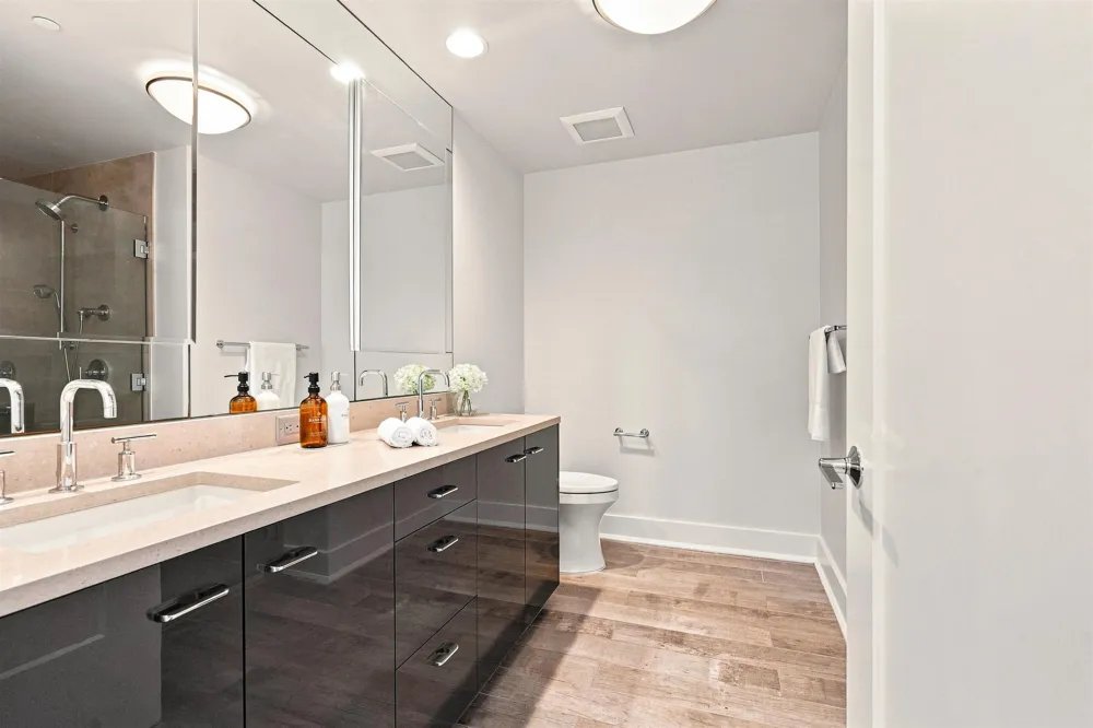 150 HENLEY PL Weehawken, NJ 07086
