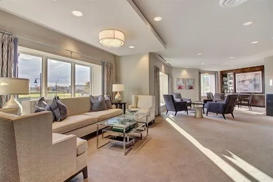 150 HENLEY PL Weehawken, NJ 07086