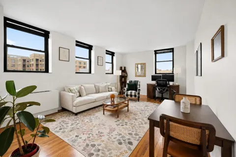 80 PARK AVE