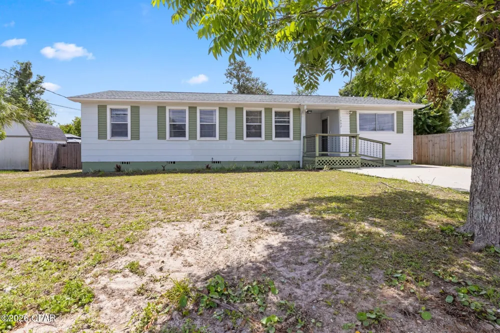1402 Arthur Avenue Panama City, FL 32401