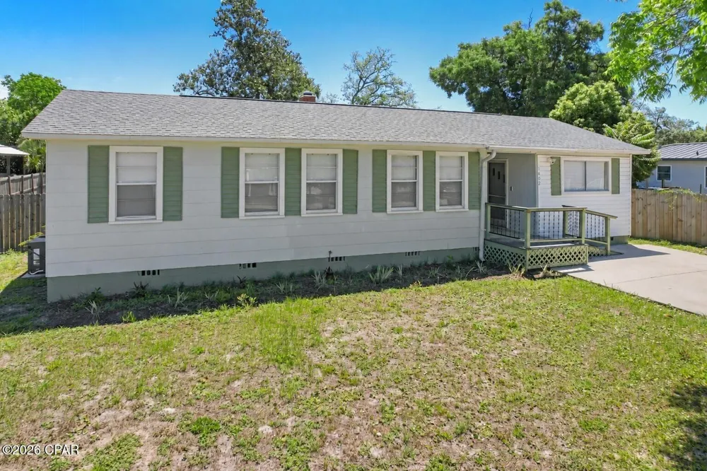 1402 Arthur Avenue Panama City, FL 32401