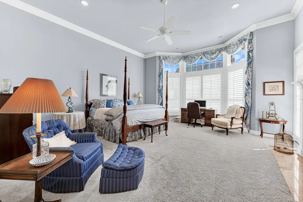 5404 GLENSHIRE DRIVE Plano, TX 75093
