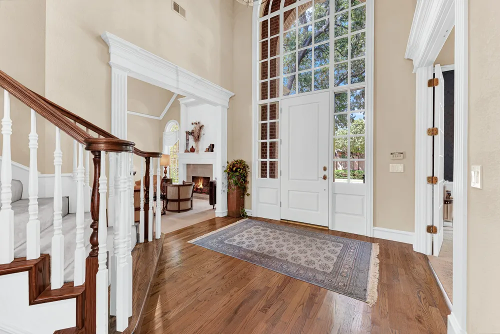 5404 GLENSHIRE DRIVE Plano, TX 75093