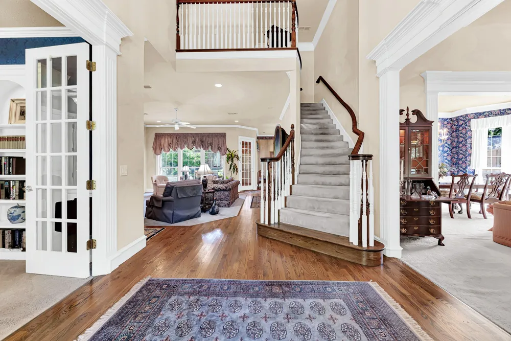 5404 GLENSHIRE DRIVE Plano, TX 75093