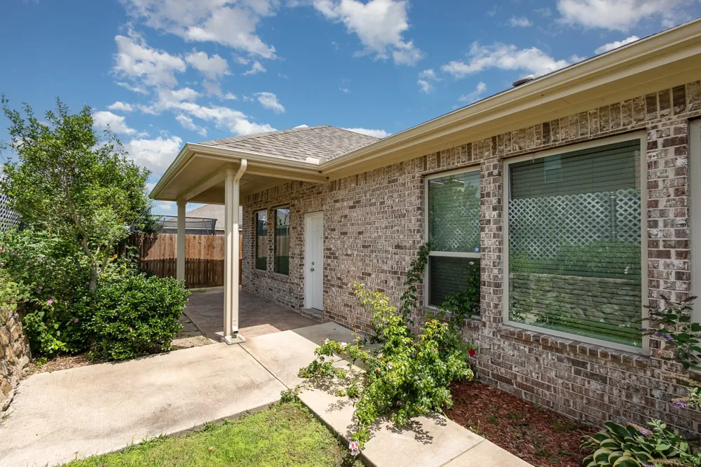 1572 Cedar Crest Drive Forney, TX 75126