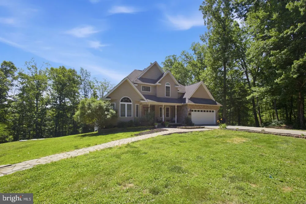 11064 STREAM SIDE LANE Culpeper, VA 22701