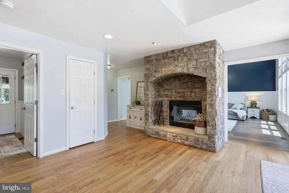 11064 STREAM SIDE LANE Culpeper, VA 22701