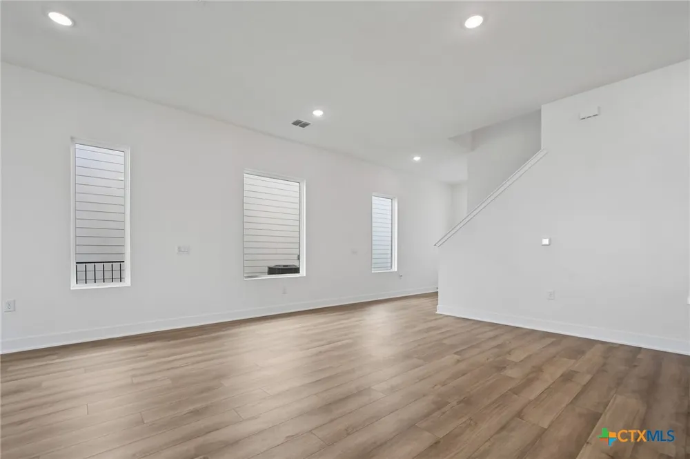 1410 Rambling Rose Road Austin, TX 78745