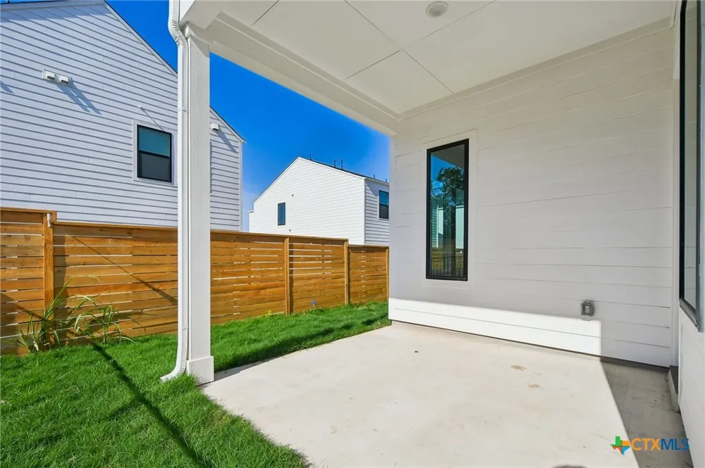 1410 Rambling Rose Road Austin, TX 78745