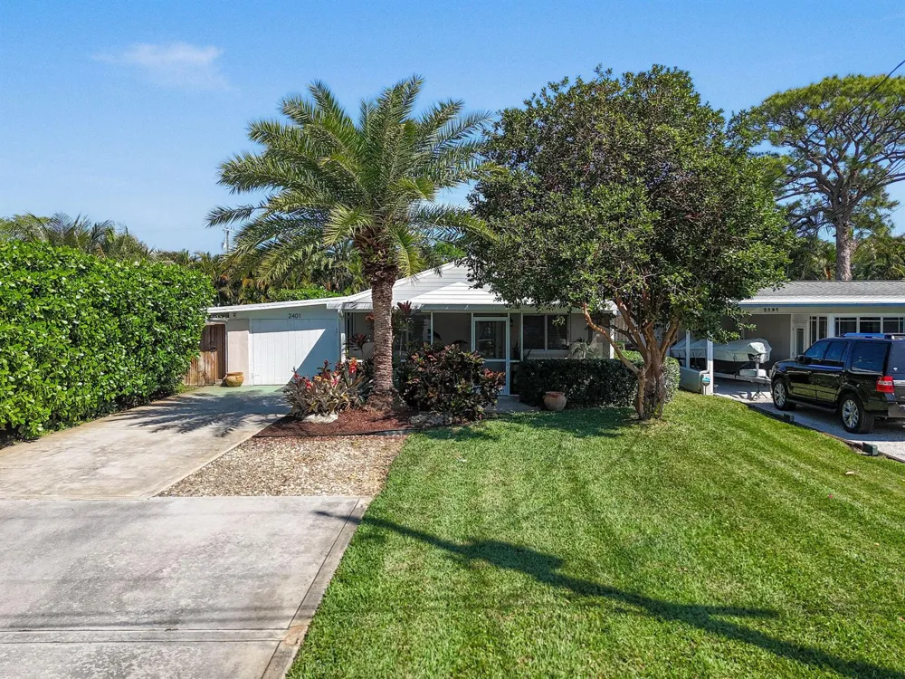 2401 COUNTRY OAKS Palm Beach Gardens, FL 33410