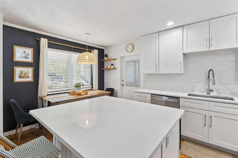 2401 COUNTRY OAKS Palm Beach Gardens, FL 33410