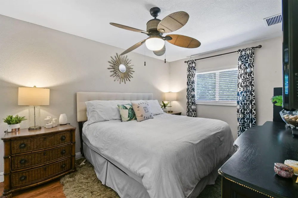 2401 COUNTRY OAKS Palm Beach Gardens, FL 33410