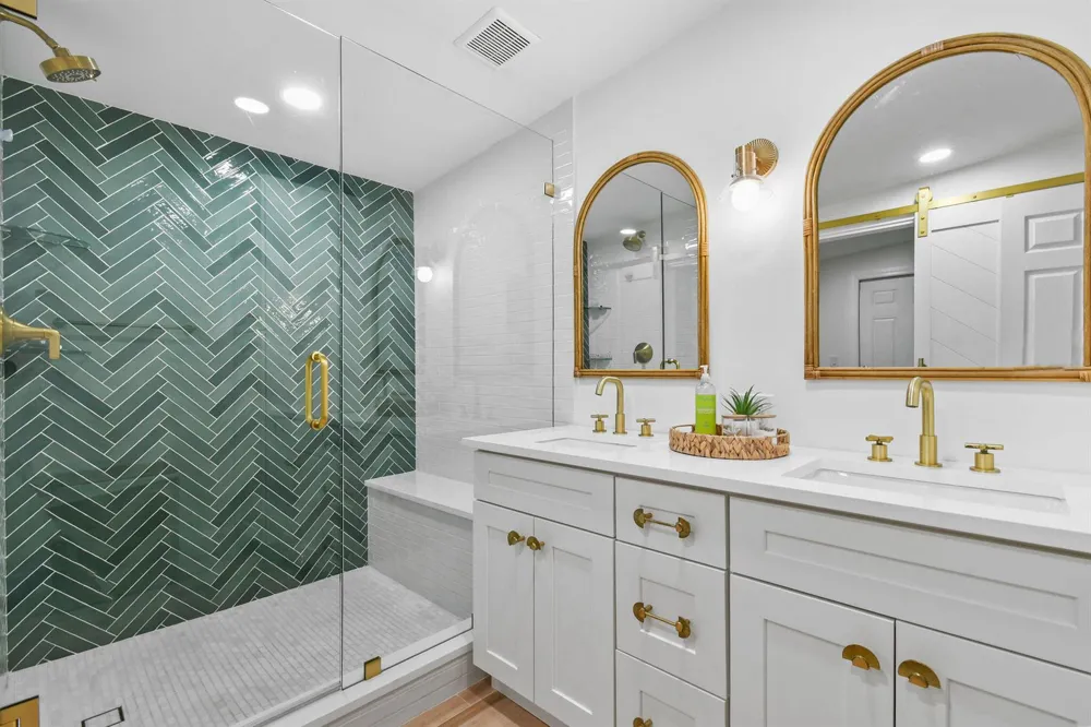 2401 COUNTRY OAKS Palm Beach Gardens, FL 33410