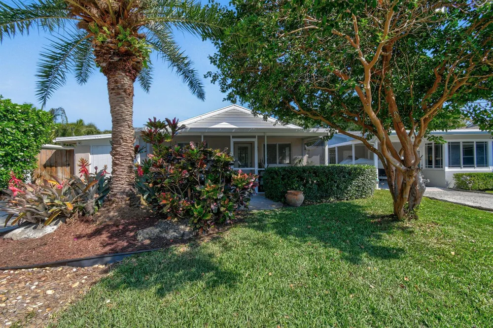 2401 COUNTRY OAKS Palm Beach Gardens, FL 33410