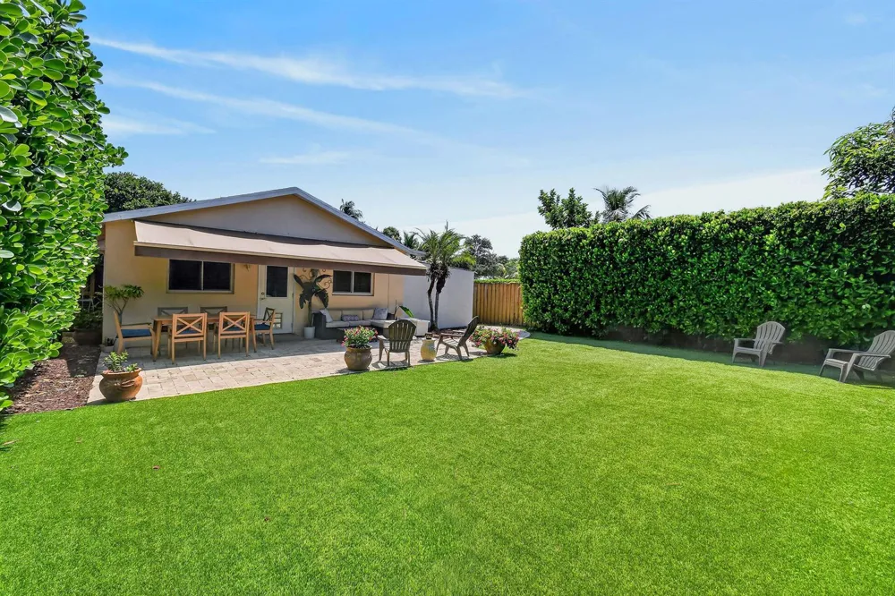 2401 COUNTRY OAKS Palm Beach Gardens, FL 33410