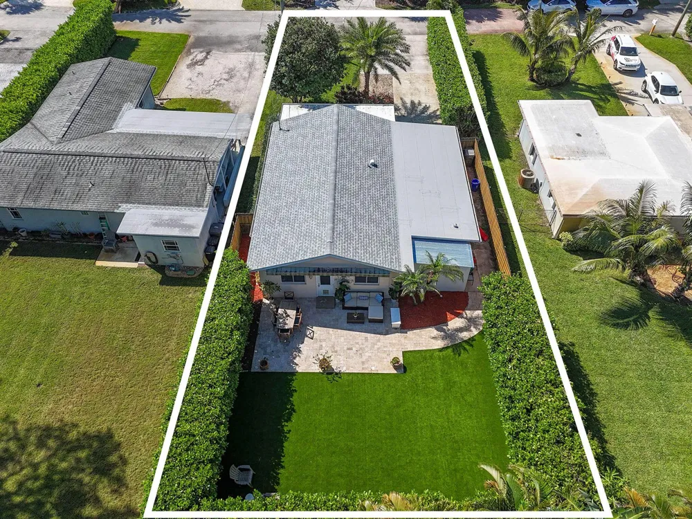 2401 COUNTRY OAKS Palm Beach Gardens, FL 33410