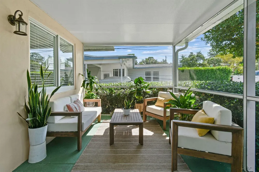 2401 COUNTRY OAKS Palm Beach Gardens, FL 33410