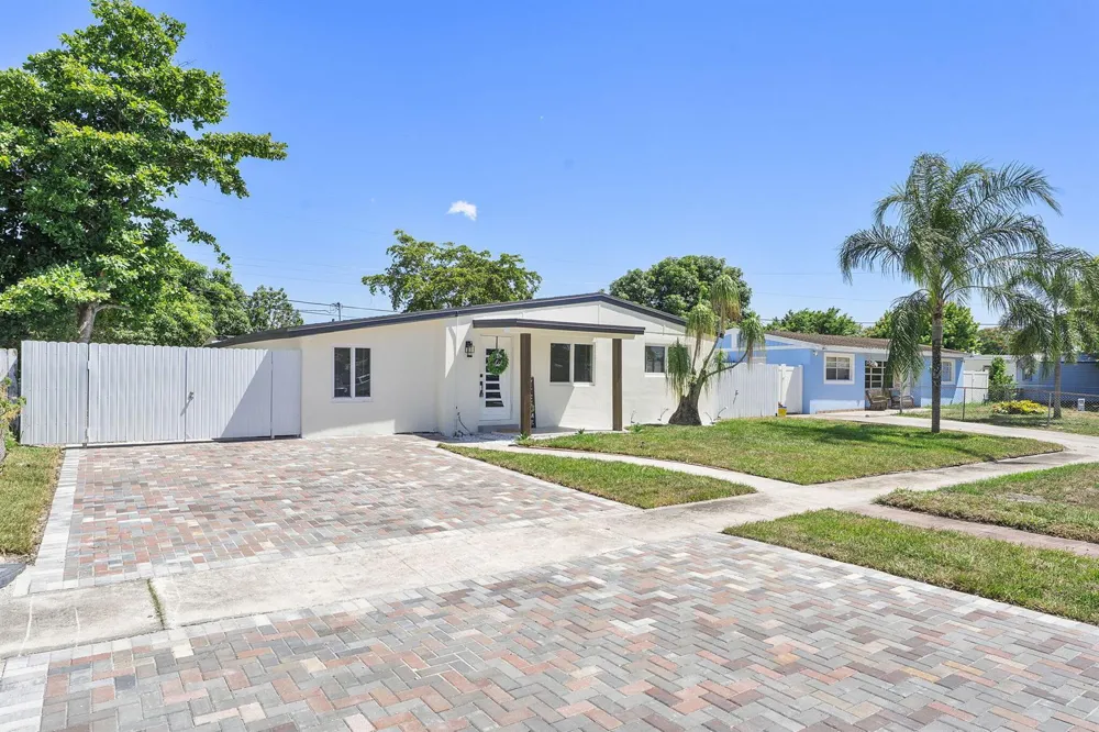 416 Tuskegee Drive Lake Worth, FL 33462