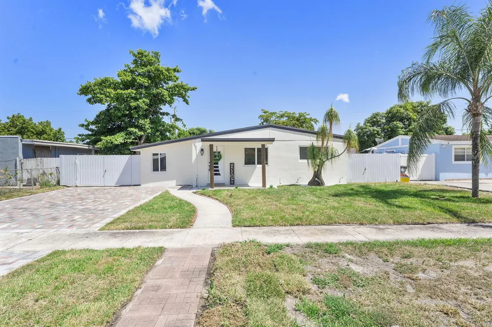 416 Tuskegee Drive Lake Worth, FL 33462