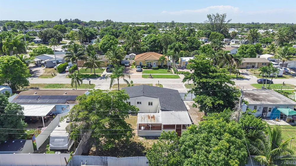 416 Tuskegee Drive Lake Worth, FL 33462