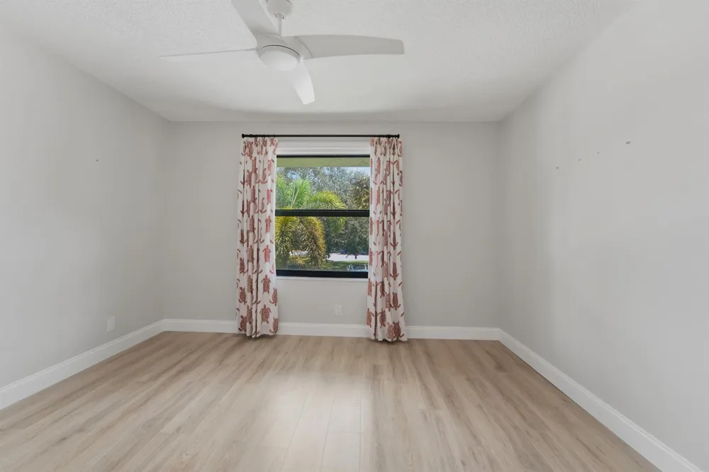 2101 Sabal Ridge Court #F Palm Beach Gardens, FL 33418