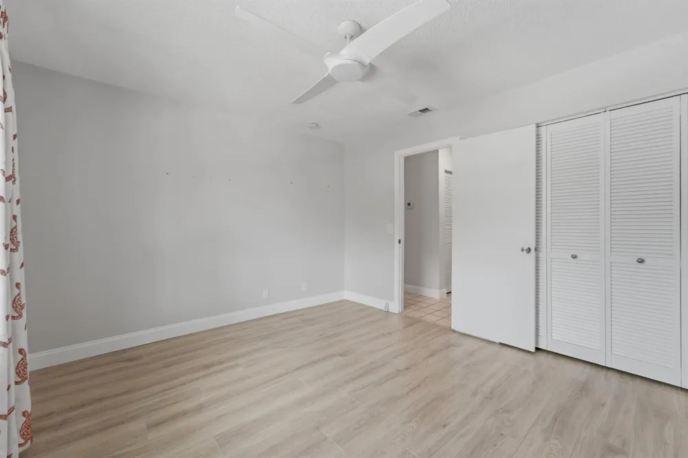 2101 Sabal Ridge Court #F Palm Beach Gardens, FL 33418