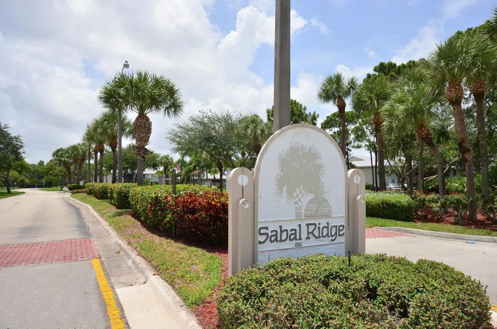 2101 Sabal Ridge Court #F Palm Beach Gardens, FL 33418