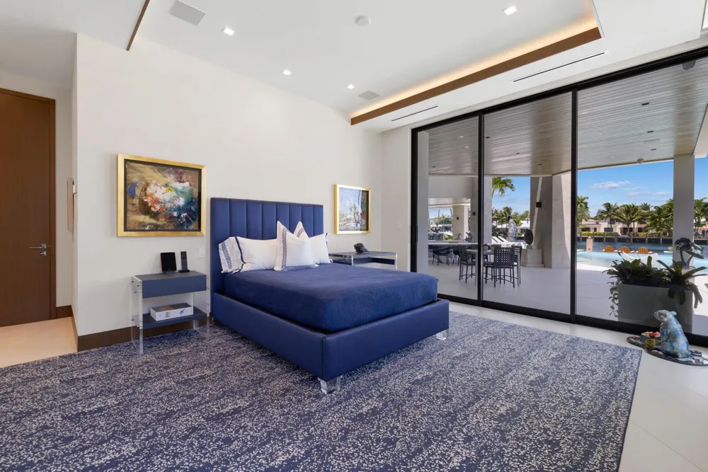 200 Fiesta Way Fort Lauderdale, FL 33301