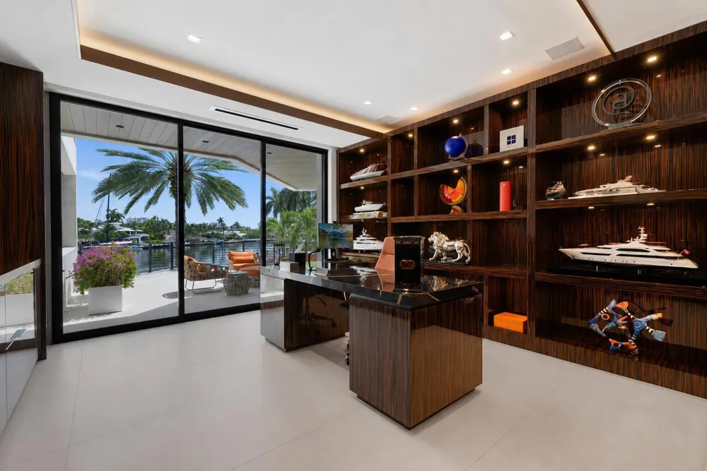 200 Fiesta Way Fort Lauderdale, FL 33301