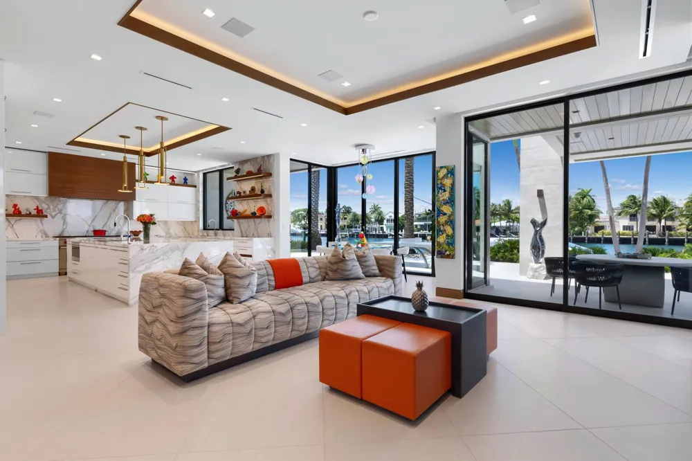 200 Fiesta Way Fort Lauderdale, FL 33301
